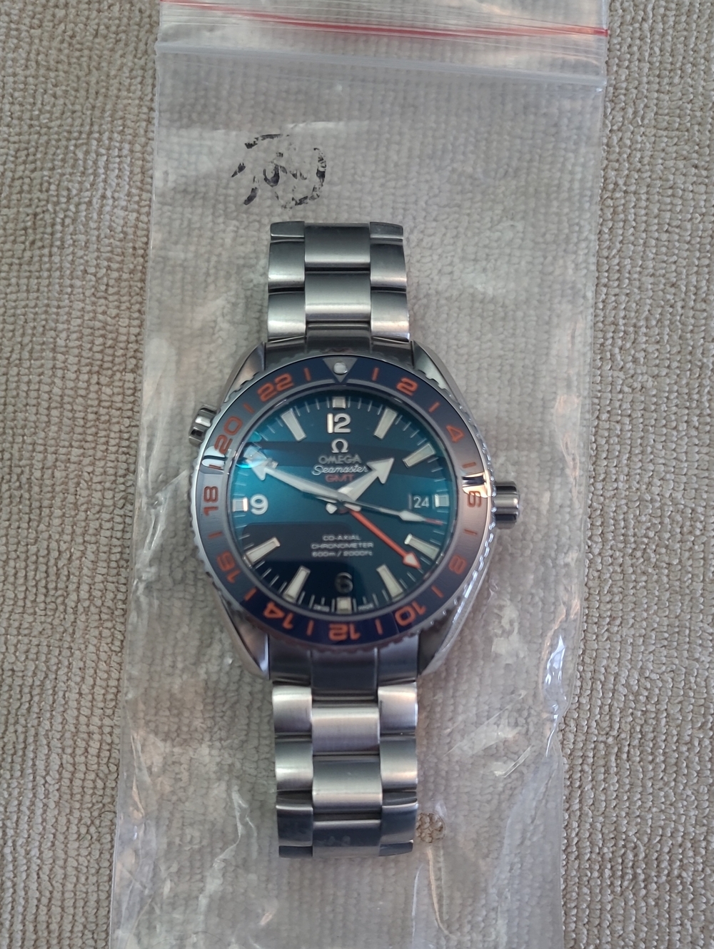 Menโs Stainless Steel Watch โ Blue Dial